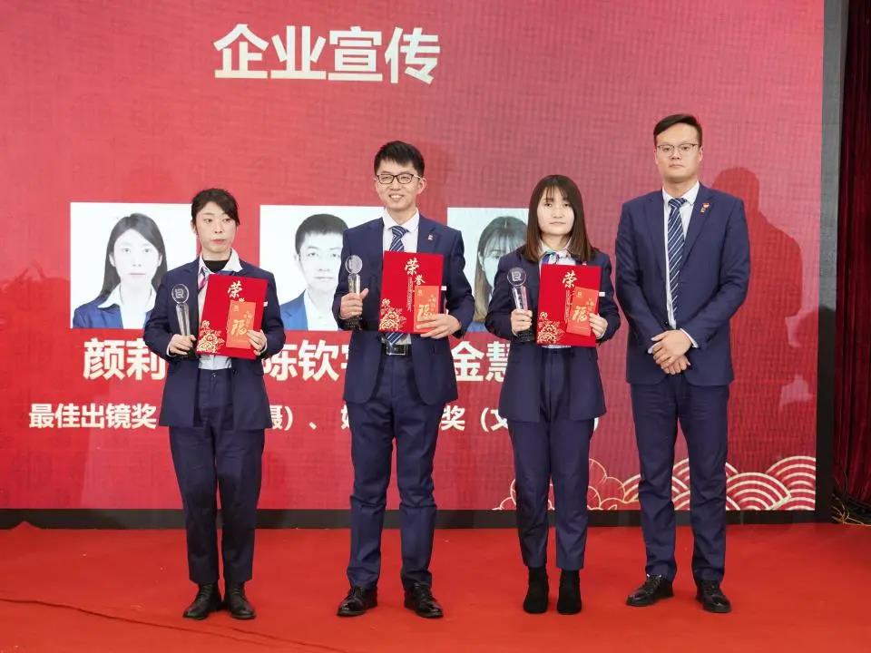 1644026941187202.jpg 1644026941187202.jpg